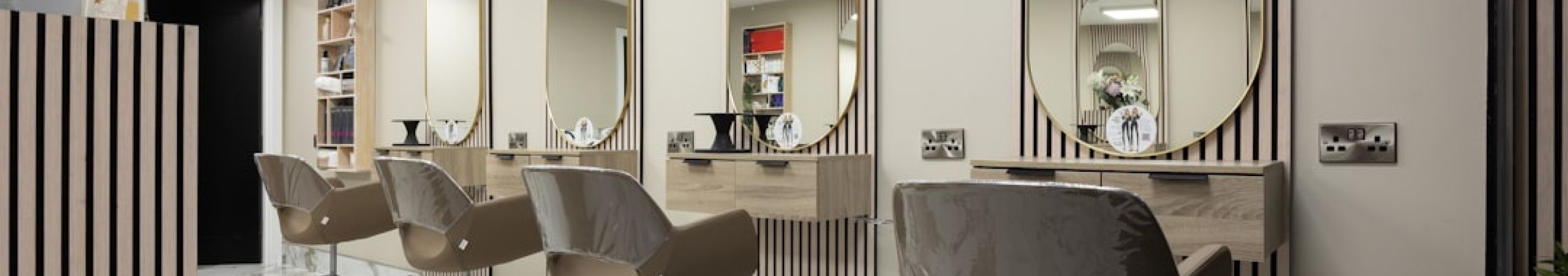 be8a86c7 Salon Self-Care and Beauty Routines